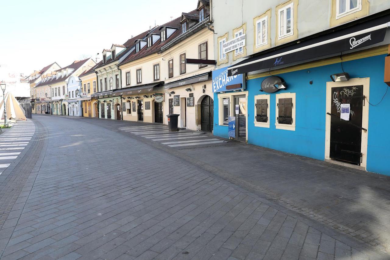 Tkalčićeva ulica prazna