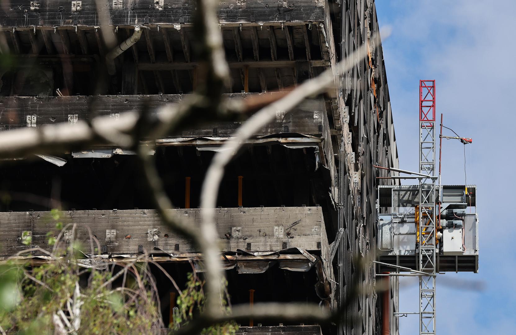Zgrada je i prije toga bila u lošem stanju i godinama zapuštena. 