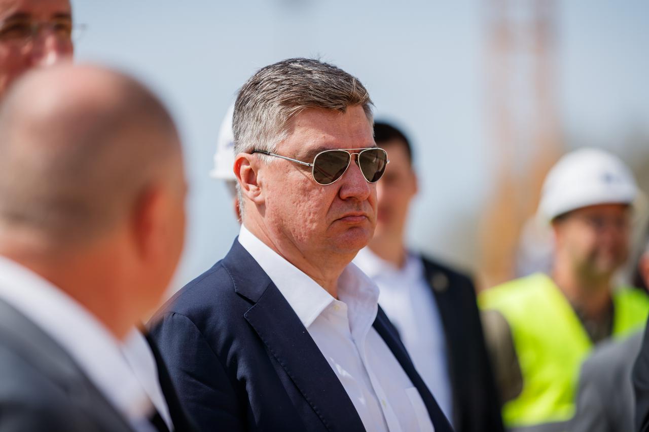Split: Predsjednik Milanović s gradonačelnikom Puljkom obišao je gradilište na Žnjanskom platou