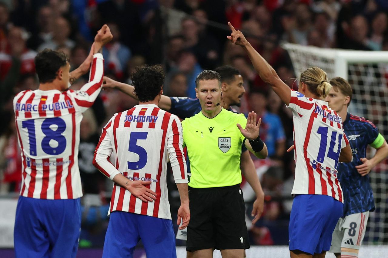UEFA Champions League - Semi Final - First Leg - Atletico Madrid v Arsenal