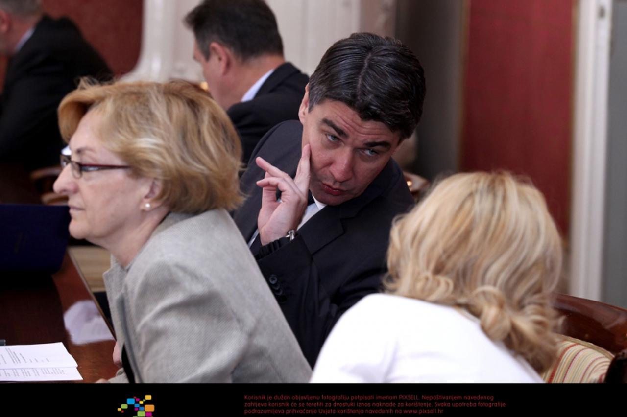 '19.07.2012., Zagreb - u Banski dvorima odrzana je 41. redovita sjednica Vlade RH. Premijer Zoran Milanovic. Photo: Patrik Macek/PIXSELL'