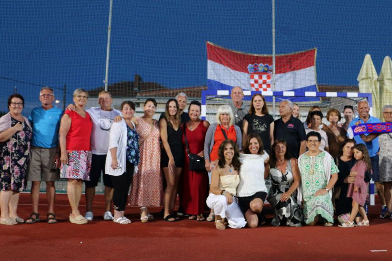 SELO U ZADARSKOM ZALEĐU PROSLAVILO OLUJU