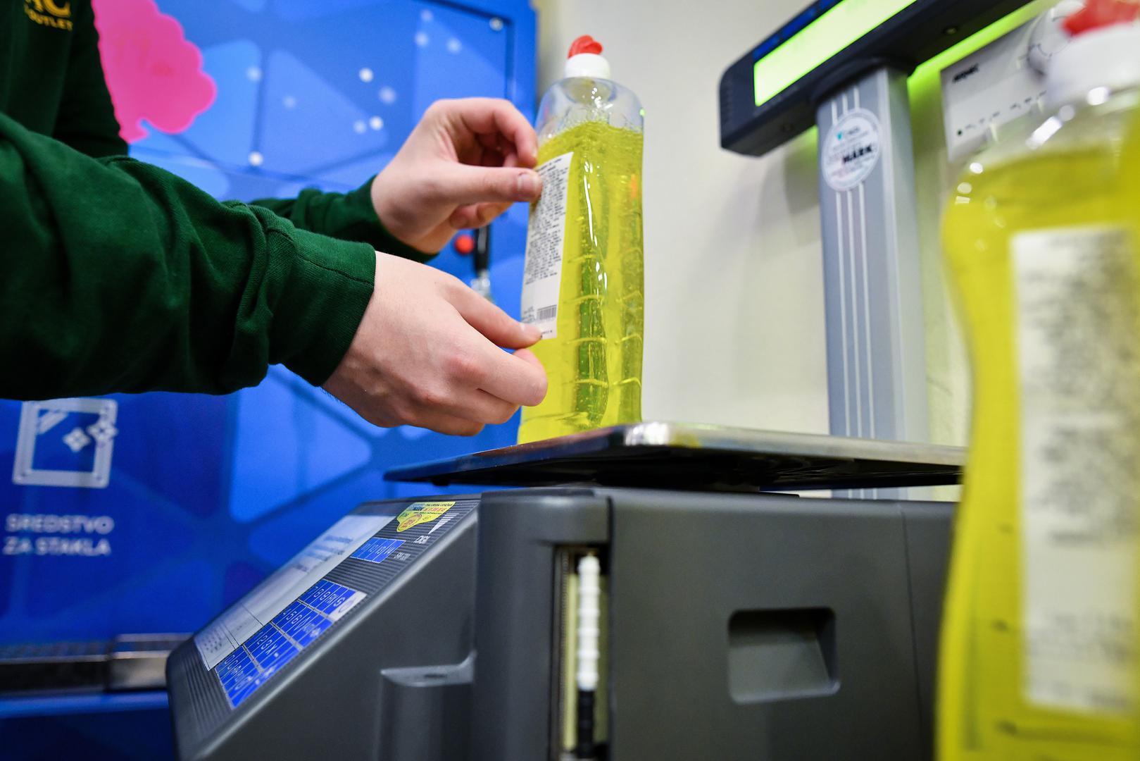 Ovaj projekt i proizvod nastao je u suradnji s hrvatskom tvrtkom Labud te kao prvi takav u
Hrvatskoj izazvao veliko oduševljenje kupaca.