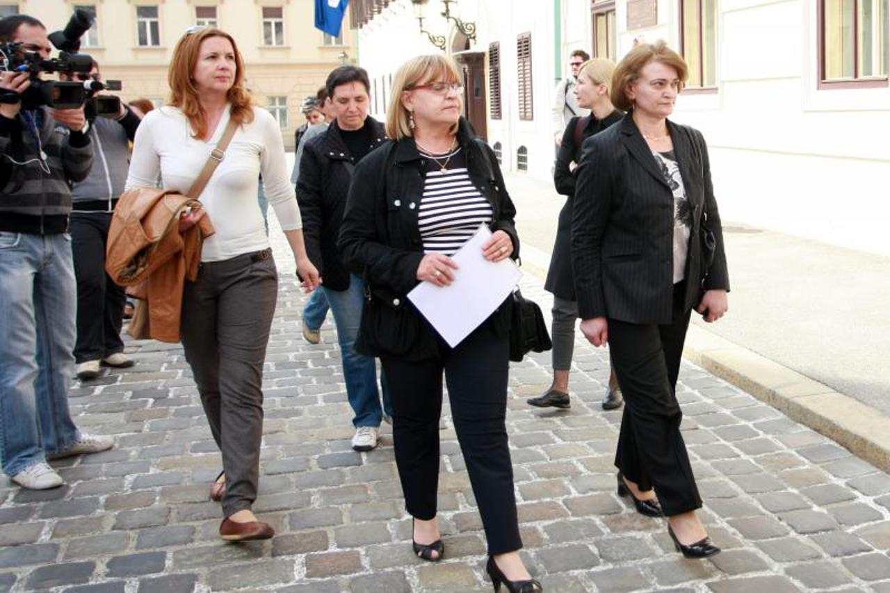 Radnice Kamenskog (1)