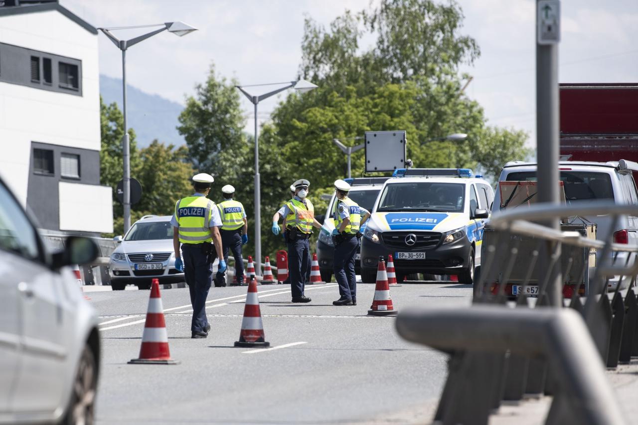 Border controls at German-Austrian.