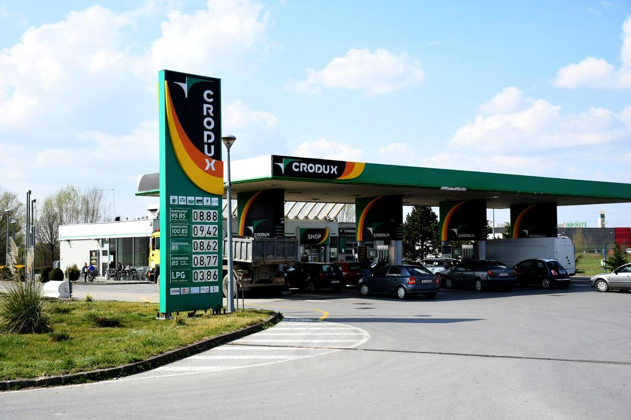 Bjelovar: Tifon koji je imao 50 do 70 lipa jeftinije gorivo danas je morao izjednačiti cijene