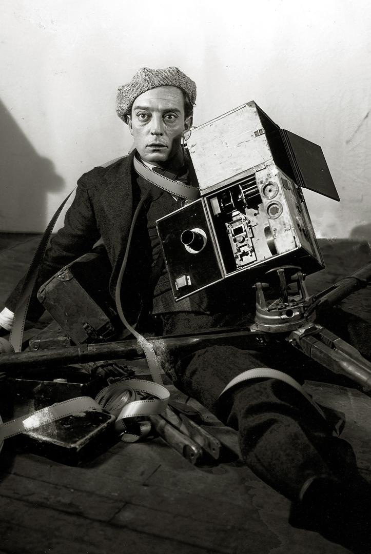 Buster Keaton na setu filma "Snimatelj" 1928. godine