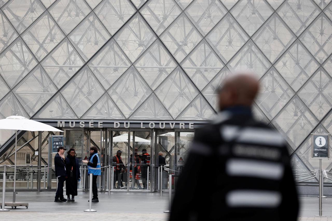 The Louvre Museum remains closed on day after robbery