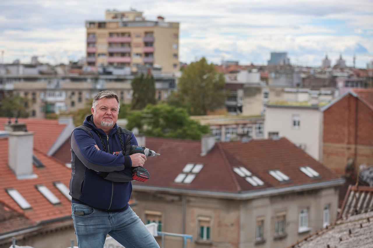 Zagreb: Obitelj Ričković bavi se limarskim radovima u građevini