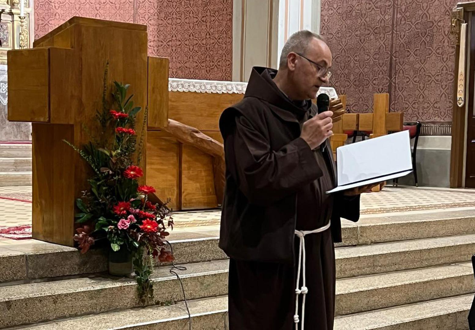 Okupljene je na početku pozdravio gvardijan fra Bono Tomić, uputivši iskrene zahvale urednicima, autorima i svima koji su pridonijeli iznimnom trudu i uspješnoj realizaciji ovoga projekta