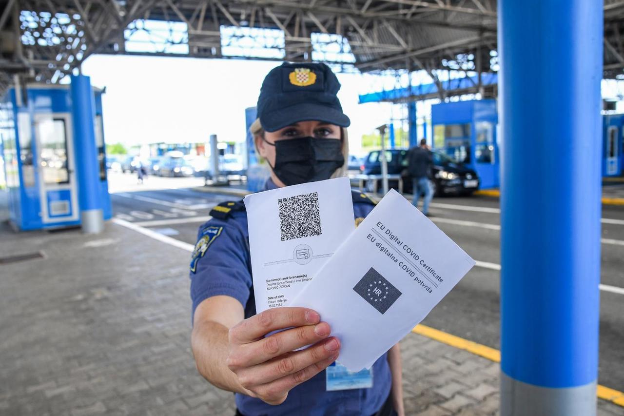 Cijepljenje drugom dozom onih koji su preboljeli koronavirus način je kako ta kategorija ljudi može dobiti COVID potvrdu koja olakšava kretanje unutar EU
