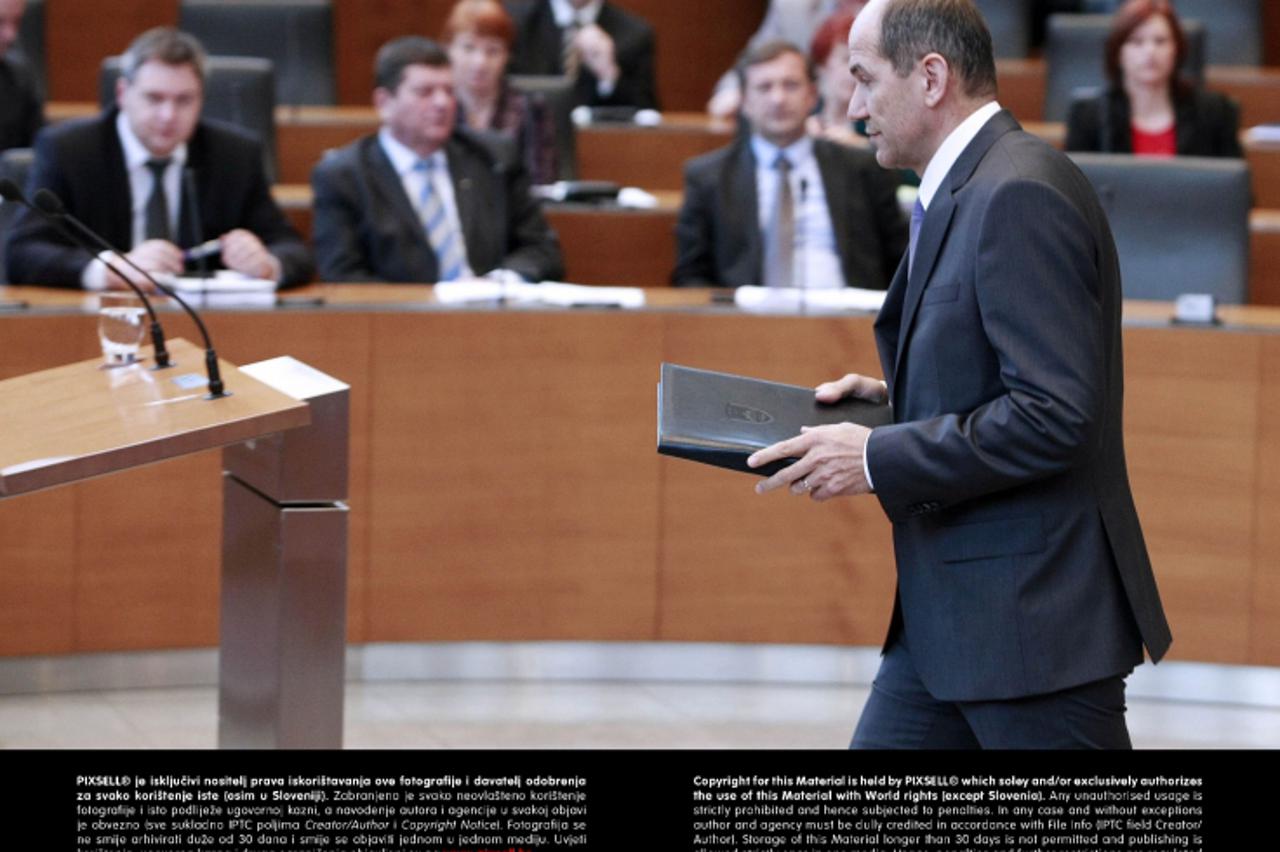 '28.01.2012., Ljubljana - Izvanredna sjednica Drzavnog zbora. Izglasavanje povjerenja novoj Vladi Janeza Janse na sjednici Parlamenta. Janez Jansa. Photo: Sasa Despot/Zurnal24/PIXSELL'
