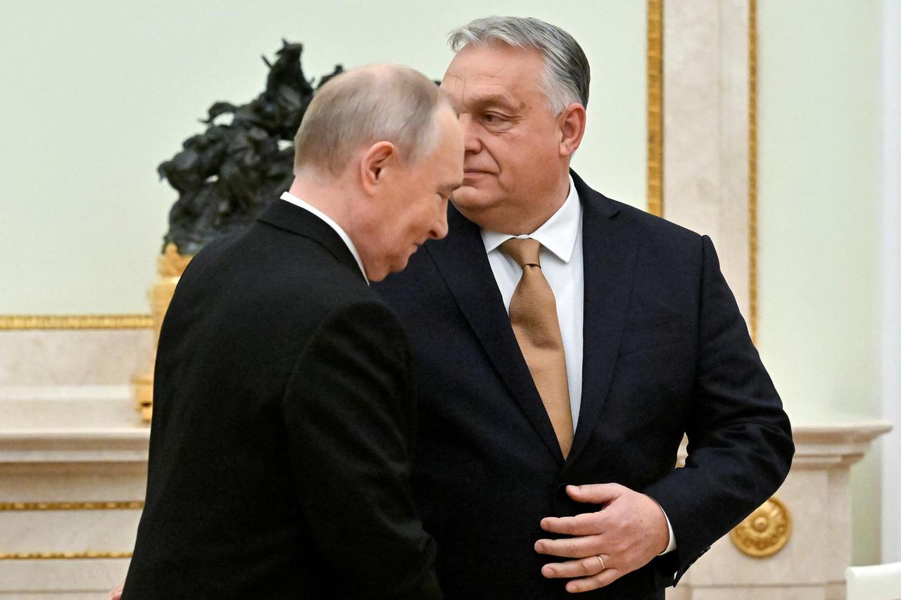 Russian President Putin and Hungarian Prime Minister Orban meet in Moscow