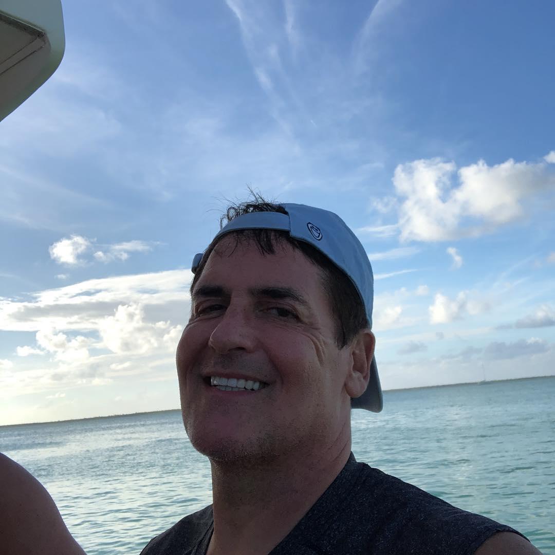 Američki biznismen Mark Cuban ima troje djece, Alexis, Alyssu i Jakea. 