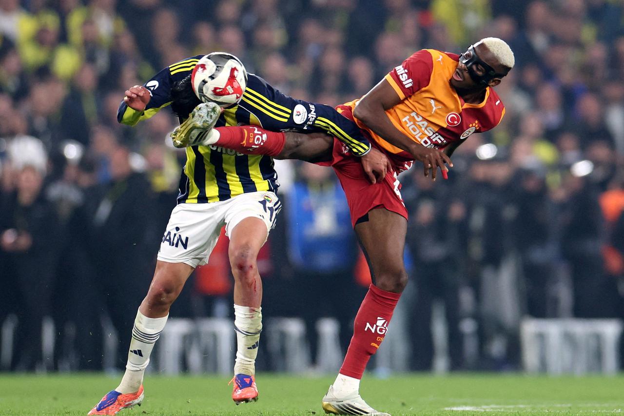 Super Lig - Fenerbahce v Galatasaray