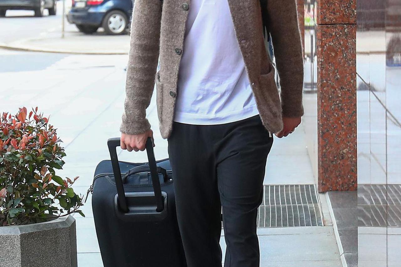 Zagreb: Dominik Livaković  dan nakon napada na utakmici stigao je na okupljanje reprezentacije