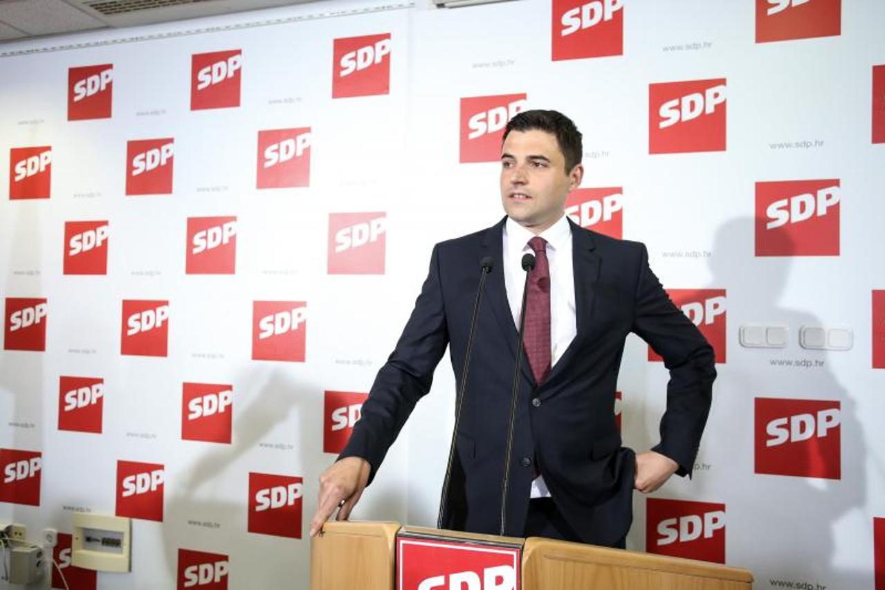 Davor Bernardić, stožer SDP-a