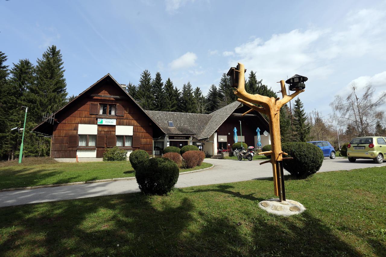 Crni lug: Ulaz u Nacionalni park Risnjak
