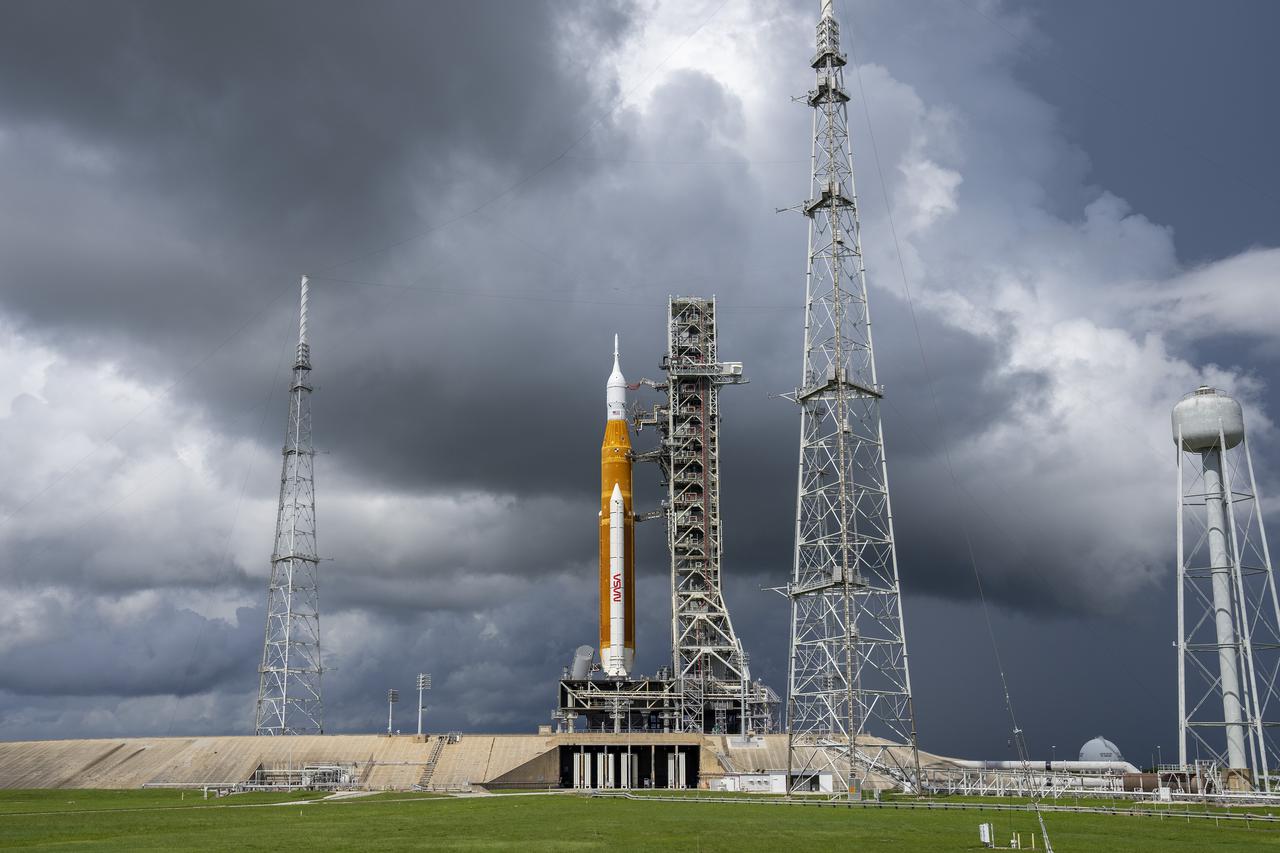 NASA's Artemis 1 Readies for Second Launch Attempt at the Kennedy Space Center