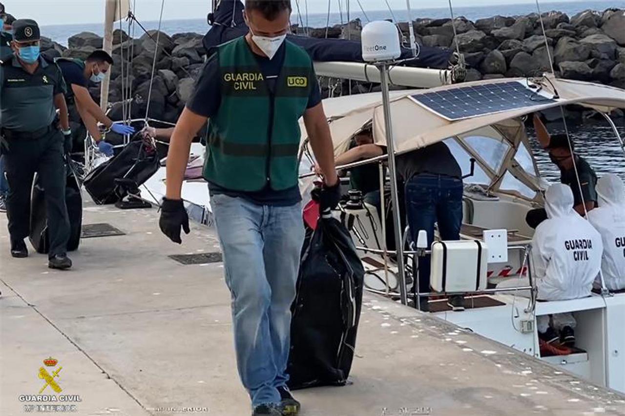 Hrvati uhićeni na Kanarskim otocima pod sumnjom za trgovinu kokainom