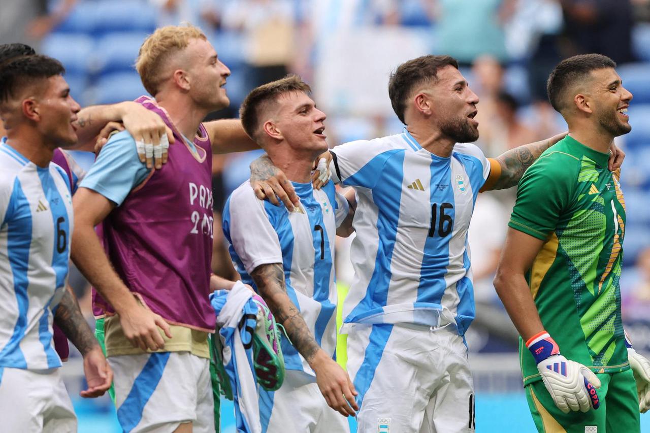Football - Men's Group B - Ukraine vs Argentina