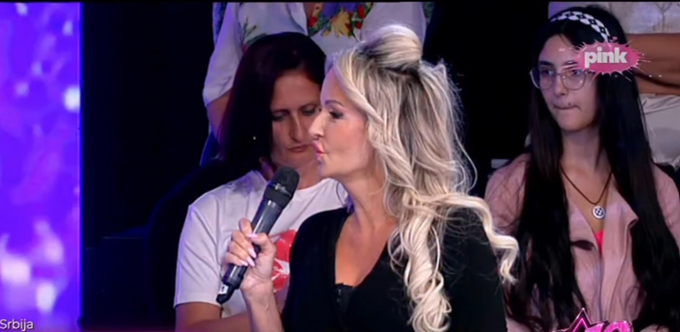 Uz ozbiljnu profesionalnu karijeru, Mirjana je poznata i kao majka influencerice Meri Goldašić, danas Meri Banovac. 