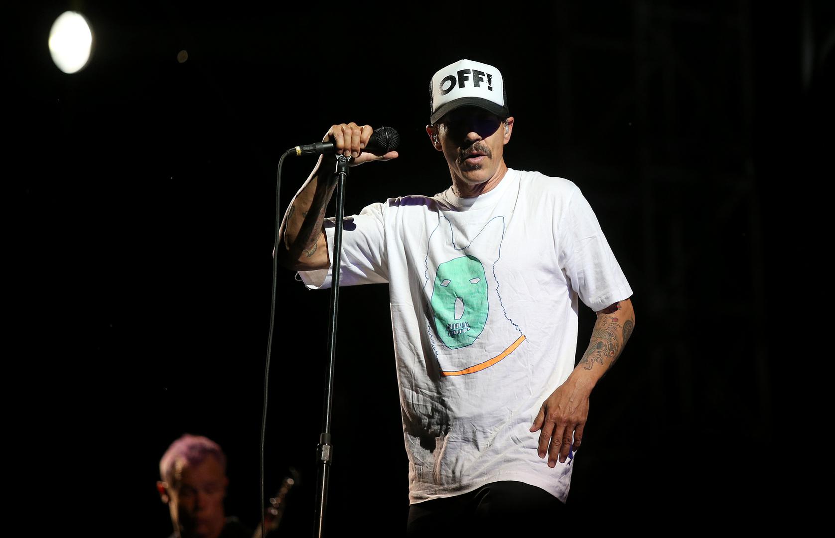 Nekoliko dana prije koncerta iz Njemačke je stiglo 25 kamiona punih opreme za slaganje pozornice koja je bila dugačka 36 metara i visoka dva i pol metra. 