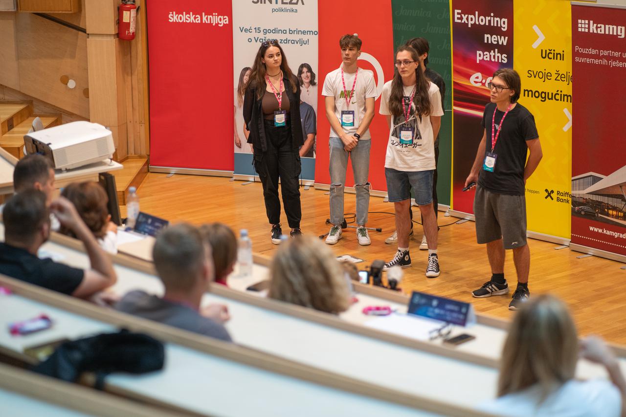 Digitalni Inovacijski Inkubator