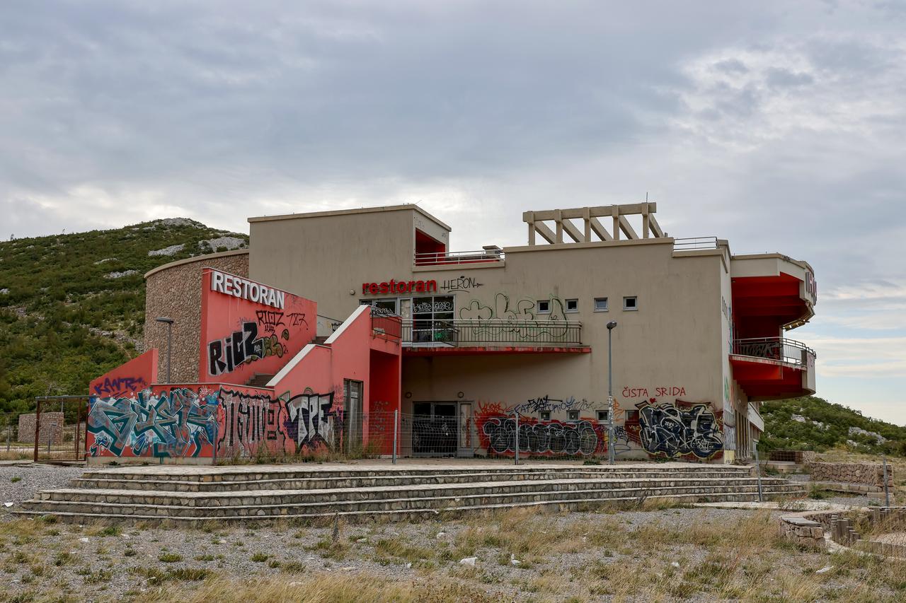 Jasenice: Hotel na odmorištu Marune