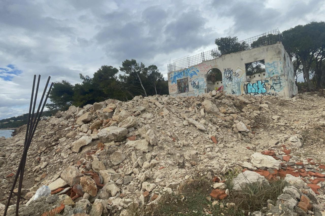Zagreb: Most o deložaciji stanara u Baškom Polju