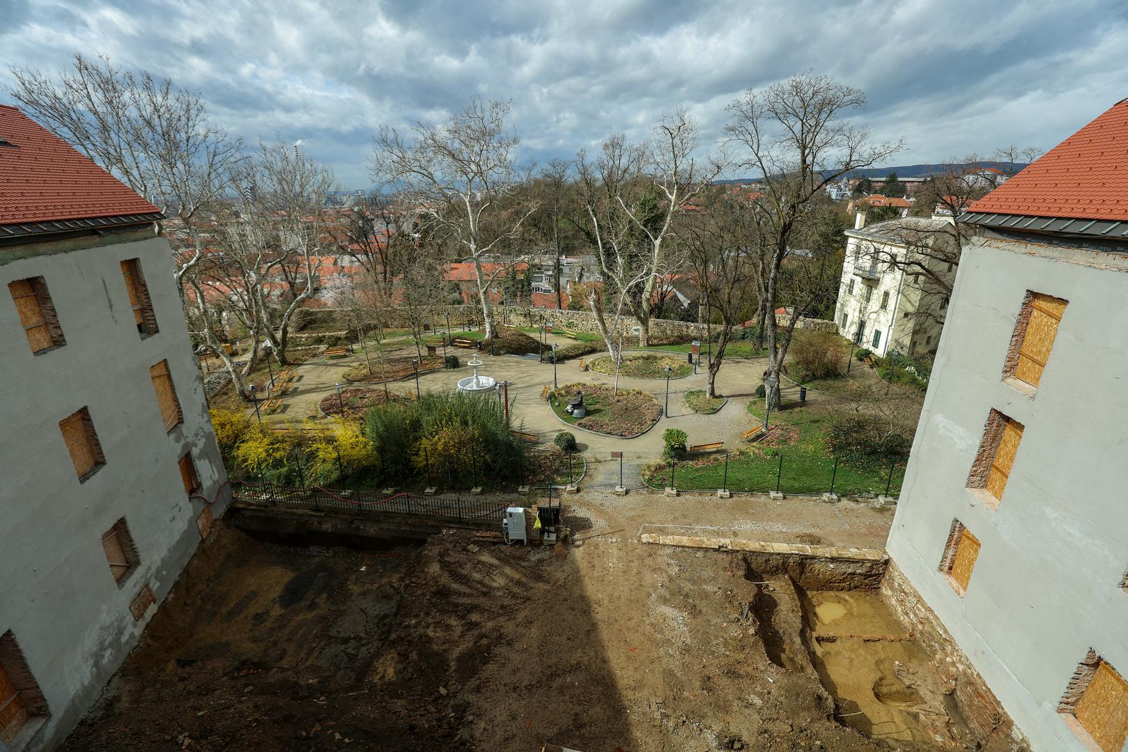 14.03.2025., Zagreb - Hrvatski povijesni muzej svoj ce buduci stalni postav smjestiti u palacu Jelacic na Gricu, nekadasnju zgradu Drzavnog hidrometeoroloskog zavoda. U tijeku su radovi na izgradnji i obnovi zgrade buduceg Povijesnog muzeja. Photo: Sanjin Strukic/PIXSELL