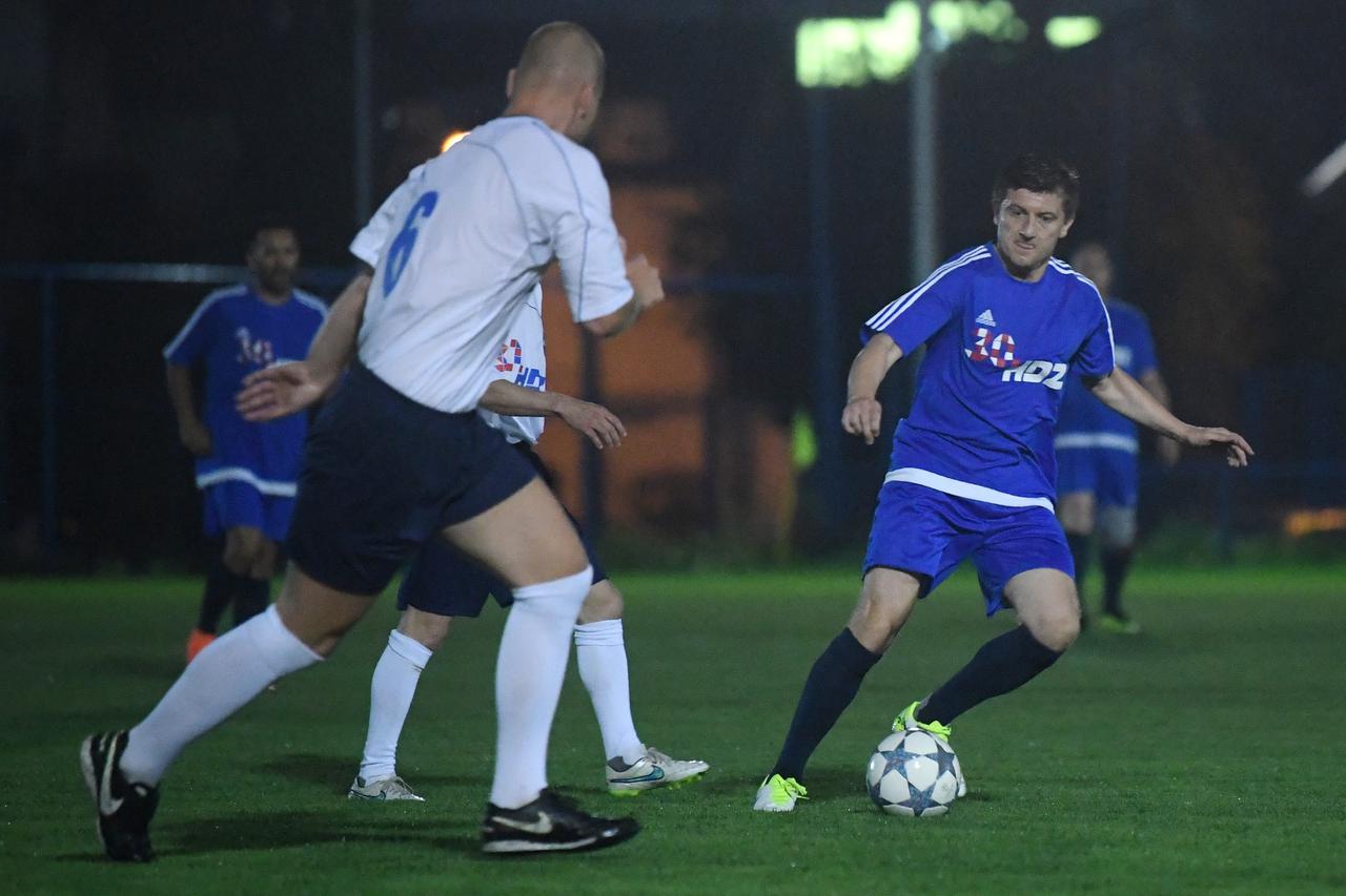 Povodom 30. godina HDZ-a odigrana nogometna utakmica zvijezda protiv članova HDZ-a