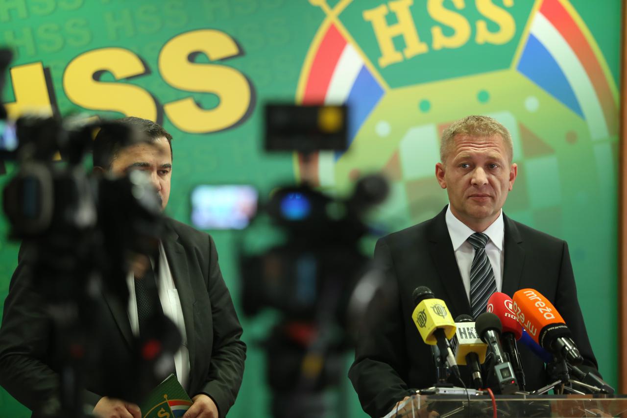 14.09.2016., Zagreb - Predsjednik Hrvatske seljacke stranke Kreso Beljak u prostorijama stranke u Zvonimirovoj 17 odrzao je konferenciju za novinare.  Photo: 