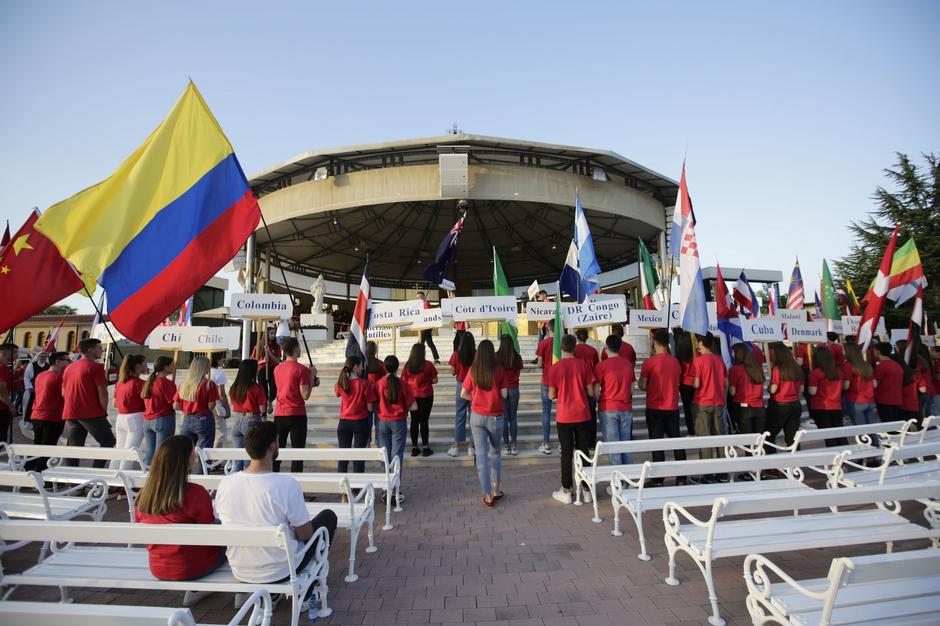 Međugorje: Usprkos koronavirusu Međunarodni festival mladih "Mladifest 2020" okupio je tisuće mladih katolika