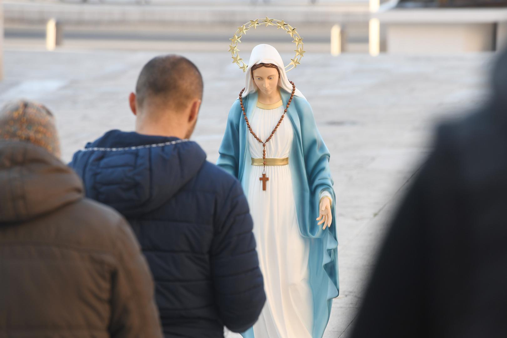 07.01.2023., Sibenik - U organiziciji  bratstvo ''Vitezovi Bezgrešnog Srca Marijina' krunica se molila i u Sibeniku. Photo: Hrvoje Jelavic/PIXSELL