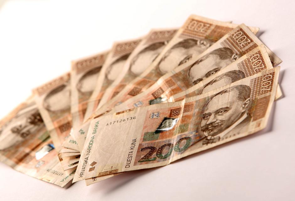 Ministarstvo financija ponudilo je na aukciji 222 milijuna trezoraca