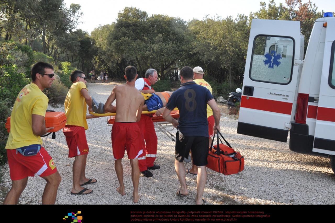 pijani Austrijanac izvučen iz mora (1)