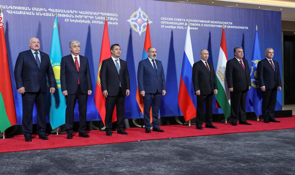 Officials attend CSTO summit in Yerevan