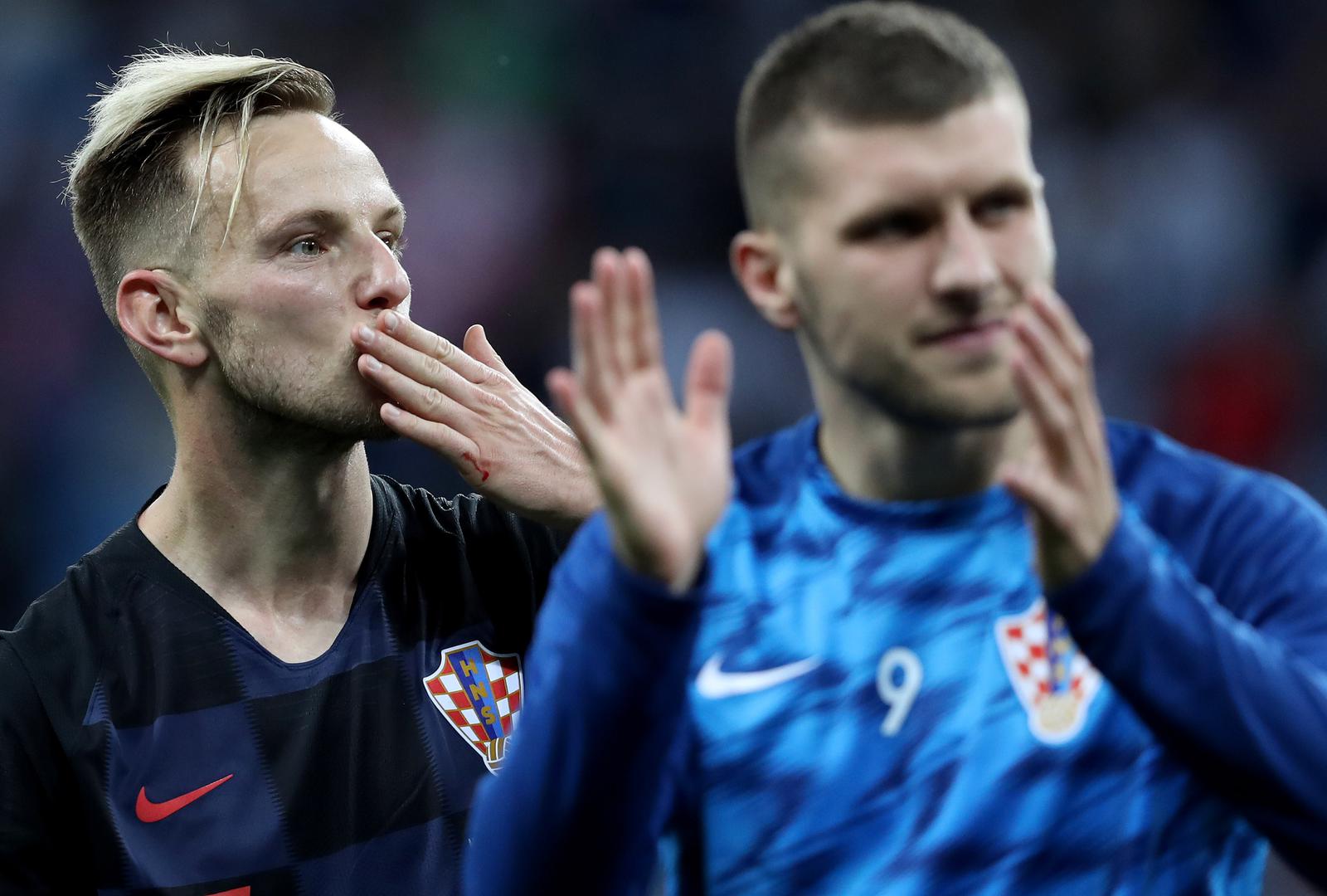 Prvu pobjedu Hrvatske u drugoj fazi velikih natjecanja još od 1998. Hrvatska je ostvarila pobijedivši Dansku boljim izvođenjem jedanaesteraca. 