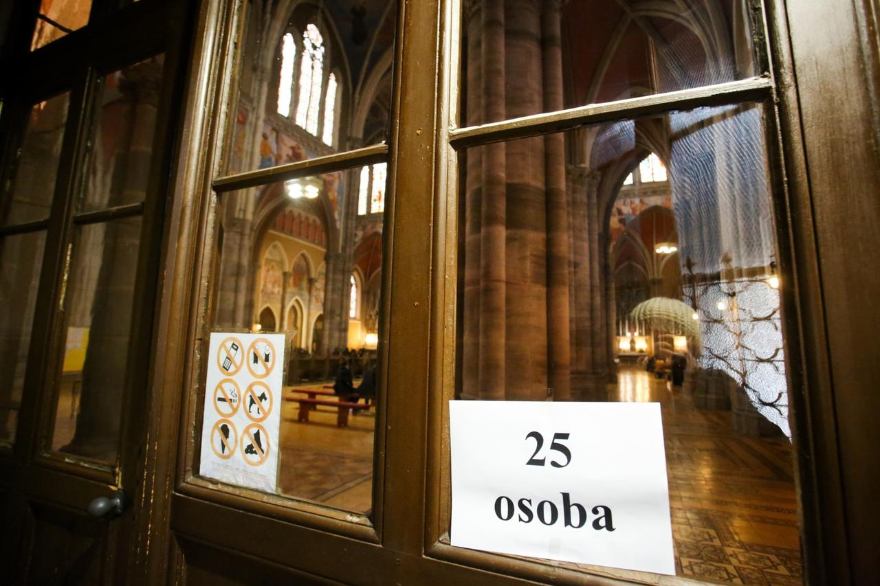 Osijek: Misa u konkatedrali održana uz pridržavanje svih epidemioloških mjera