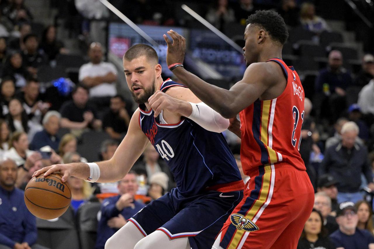 NBA: New Orleans Pelicans at Los Angeles Clippers