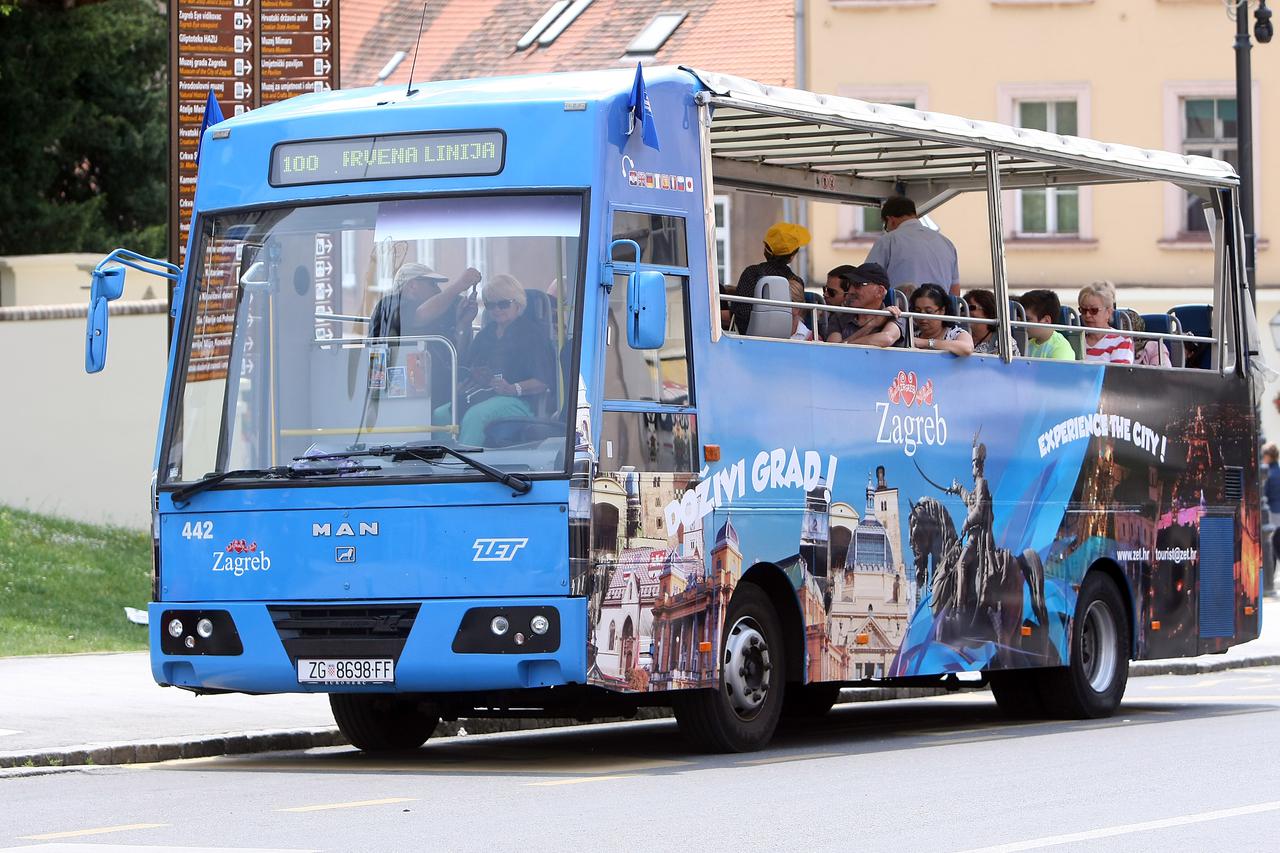 Zagreb: Kabrio autobus vozi turiste centrom grada