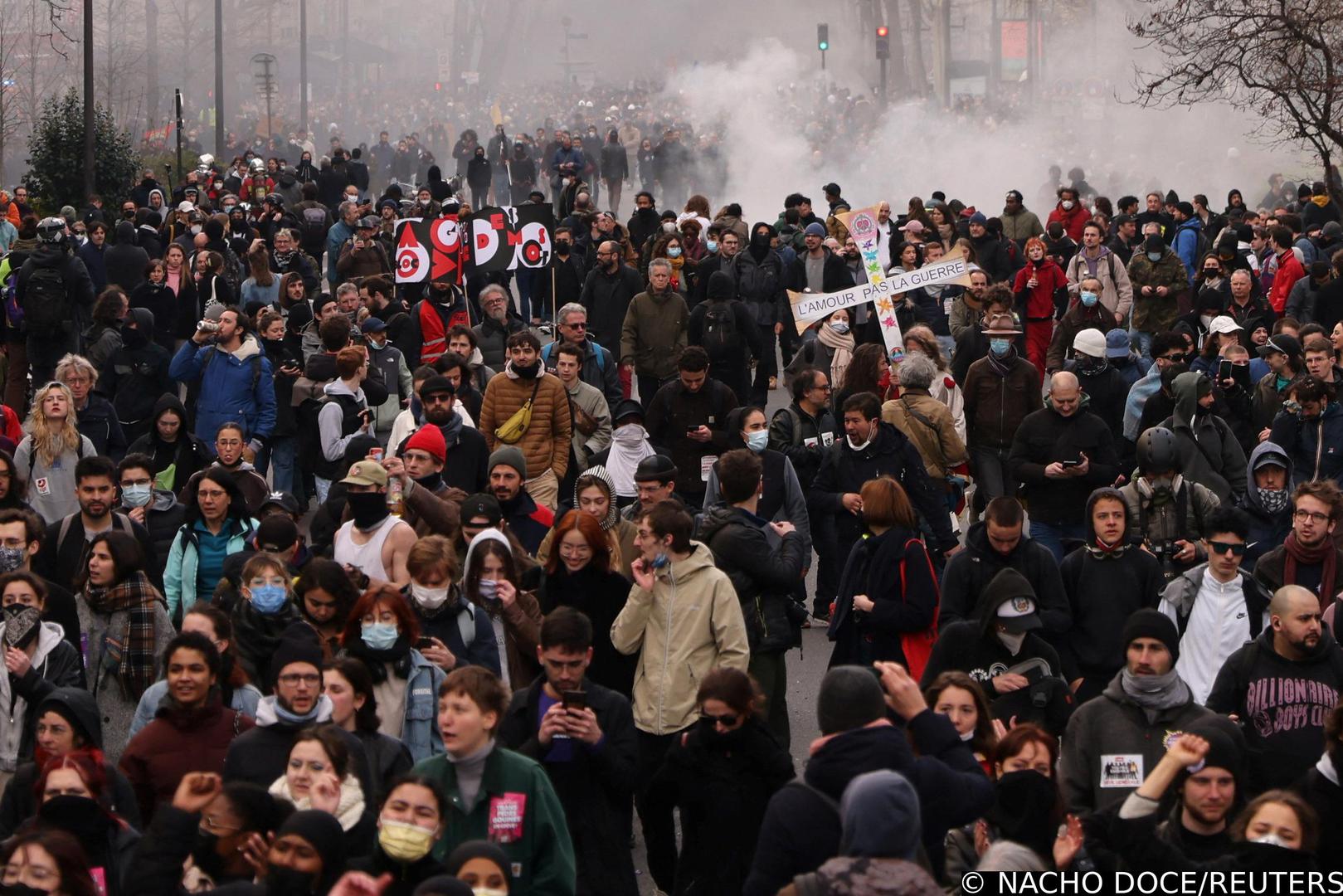Protesters attend a demonstration as part of the tenth day of nationwide strikes and protests against French government's pension reform in Paris, France, March 28, 2023.   REUTERS/Nacho Doce Photo: NACHO DOCE/REUTERS