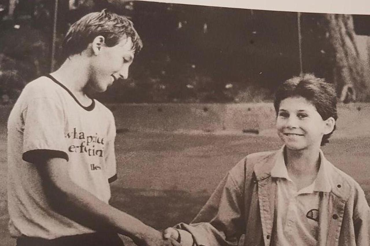 Google Play, Ilustracija