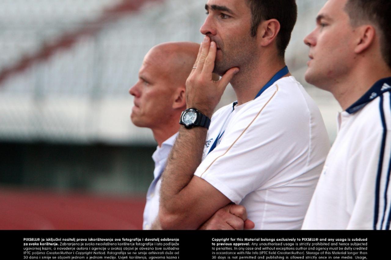 '15.06.2013., Split - Hajdukovci na Poljudu odradili poslijepodnevni trening uoci odlaska na pripreme. Novi sportski direktor Jens T. Anderson s trenerom Igorom Tudorom i clanom Nadzornog odbora Antom