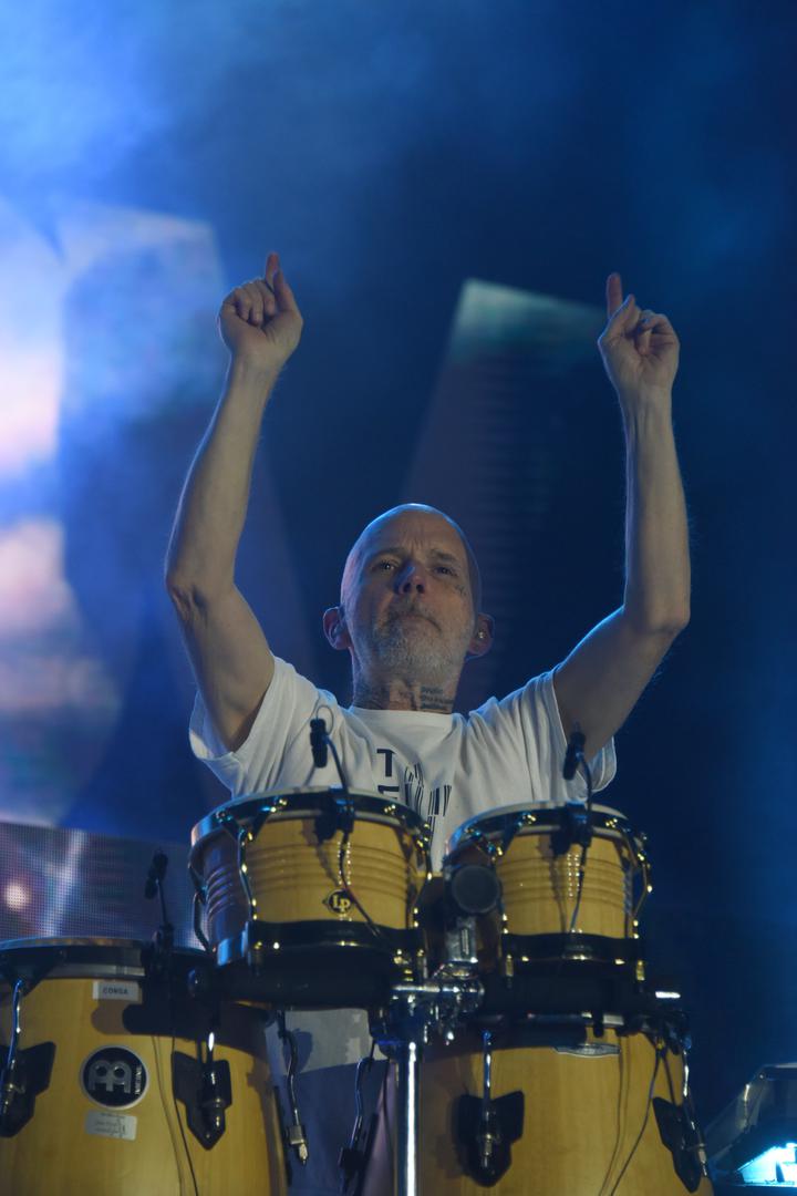 Moby je tijekom karijere prodao više od 20 milijuna albuma, a njegova se glazba često pojavljivala u filmovima, televizijskim serijama i reklamama, čime je stekla publiku daleko izvan granica elektroničke scene. Njegov utjecaj pritom se ne veže samo uz jedan žanr – tijekom godina spajao je elemente ravea, techna, ambijentalne glazbe, rocka, gospela i soula, gradeći prepoznatljiv autorski izričaj.