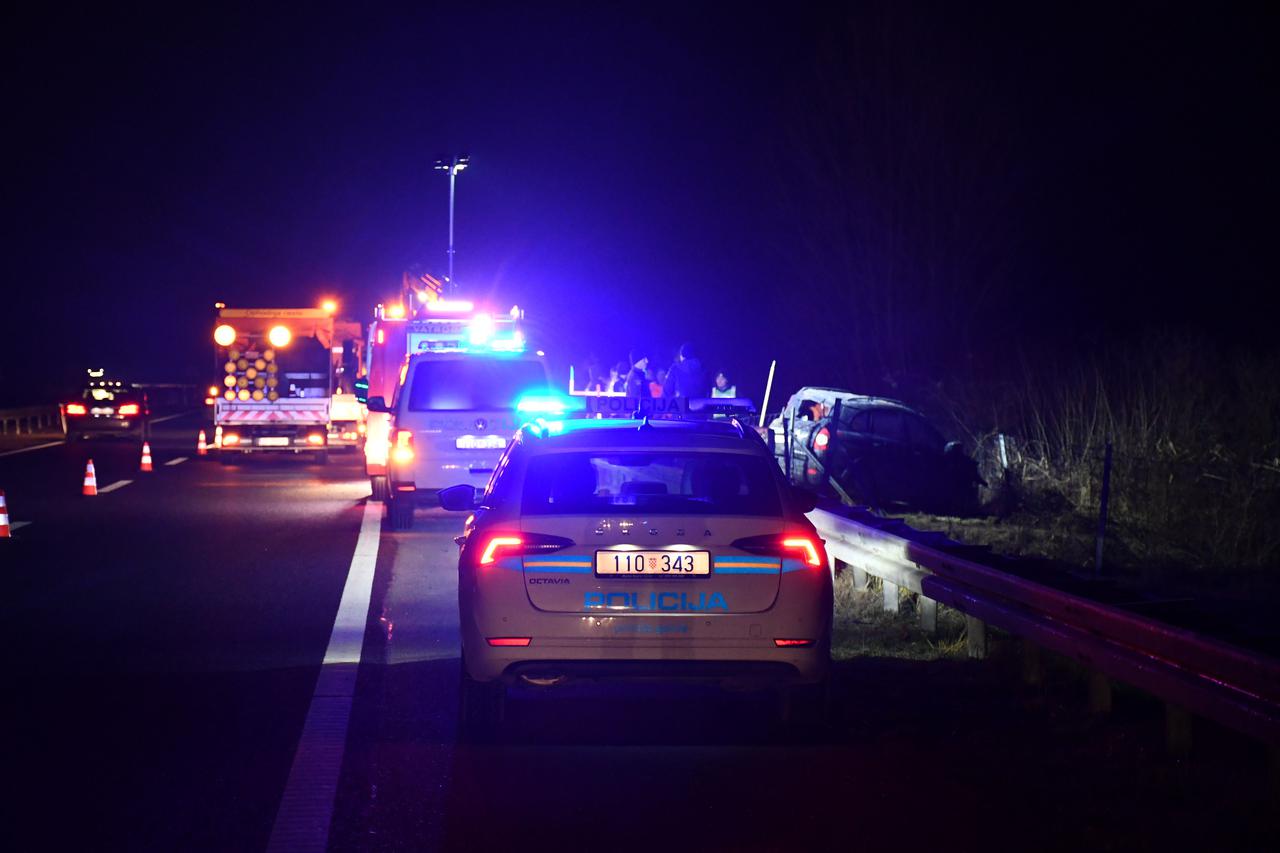 Teška prometna nesreća na autocesti A3 ​kod čvora Sredanci,  smrtno stradala jedna osoba