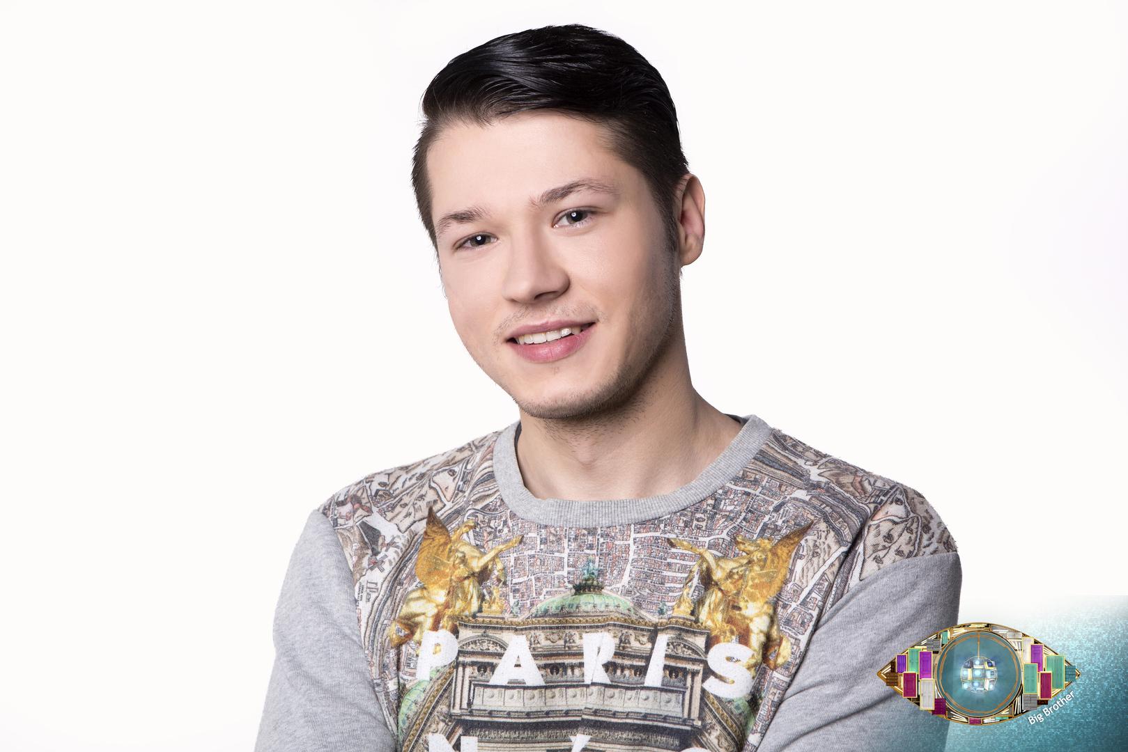 Matija Stainer je natjecatelj koji dolazi iz Osijeka, a u Big Brother se prijavio jer misli da je prirodno zabavan te da će gledatelje nasmijavati. Ne voli ljude koji čitaju novine, gledaju vijesti i pričaju o svim mogućim glupim temama.