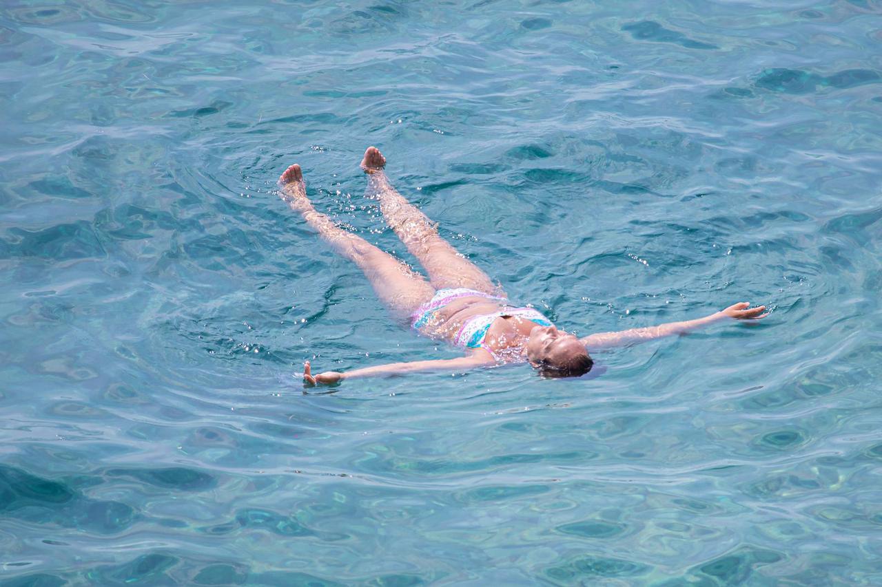 Dubrovnik: Plaža Banje prepuna je kupača