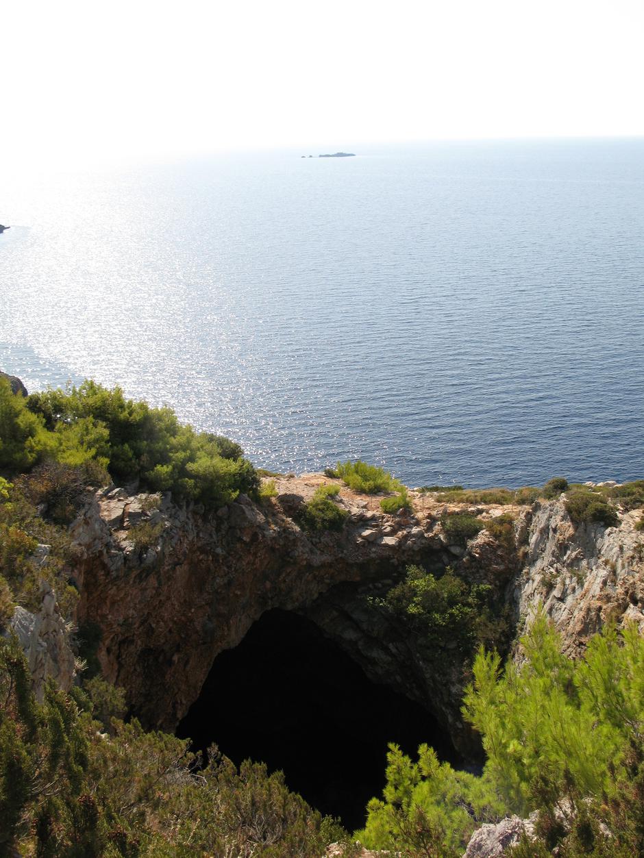 Kalipsina Špilja na Mljetu